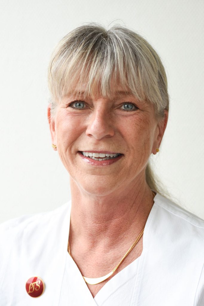 Foto på tandsköterska Ylva Stenslökken